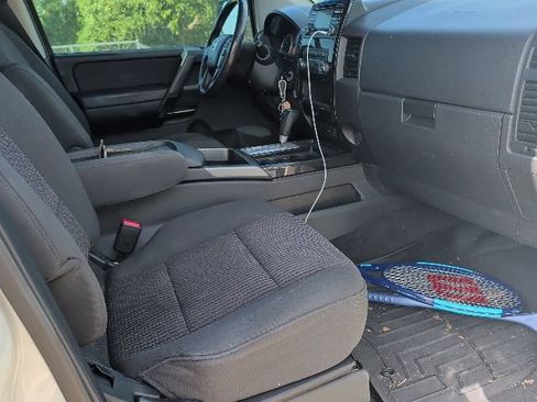Used 2014 Nissan Titan SV w/ SV Value Truck Package AWD/4WD image 9