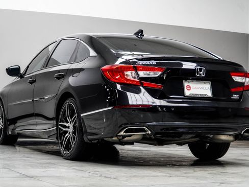 Used 2021 Honda Accord Touring image 10