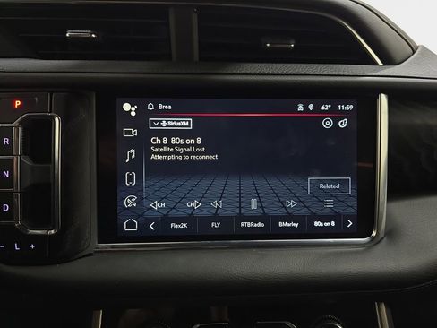 Used 2024 GMC Yukon Denali w/ Advanced Technology Package image 24