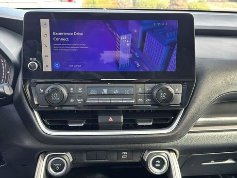 Used 2024 Toyota Grand Highlander XLE image 18