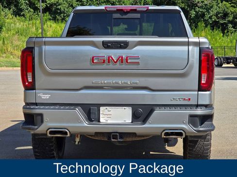 Used 2024 GMC Sierra 1500 AT4 w/ Technology Package AWD/4WD image 4