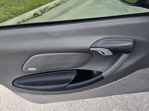 Used 2003 Porsche Boxster image 17