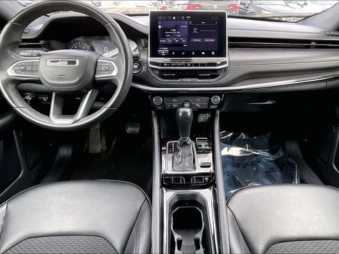 Certified 2022 Jeep Compass Altitude image 12