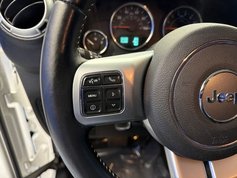 Used 2014 Jeep Wrangler Sport AWD/4WD image 14