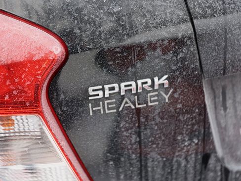 Used 2017 Chevrolet Spark LT image 7