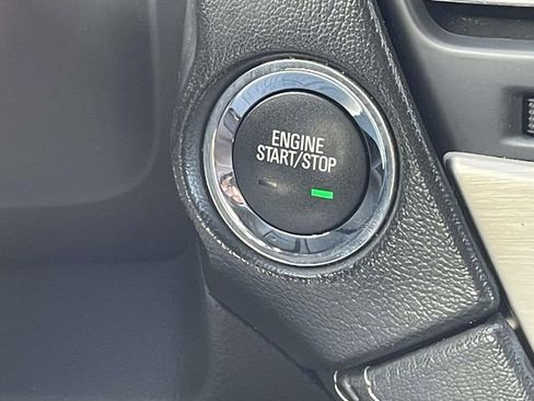 Used 2018 GMC Yukon Denali w/ Open Road Package image 28