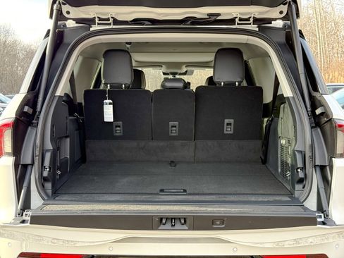 New 2025 Lincoln Navigator L Reserve image 35