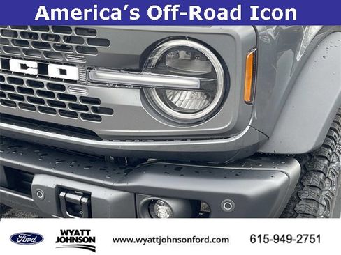 New 2025 Ford Bronco Badlands image 9