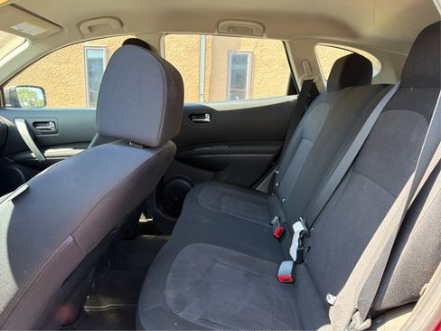 Used 2013 Nissan Rogue S FWD image 10