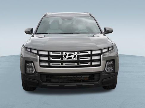 Used 2025 Hyundai Santa Cruz SEL image 2