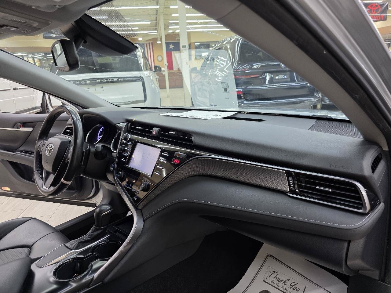 Used 2019 Toyota Camry SE w/ Convenience Package FWD image 21