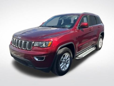 Used 2019 Jeep Grand Cherokee Laredo AWD/4WD image 11
