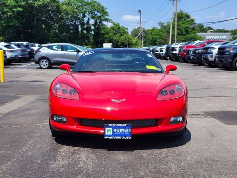 Used 2005 Chevrolet Corvette Coupe w/ Preferred Equipment Group RWD image 8