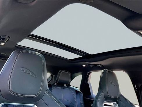 Used 2026 Jaguar F-PACE R-Dynamic S image 25