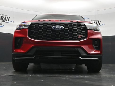 Used 2025 Ford Explorer ST w/ Sun And Sound Package RWD image 27