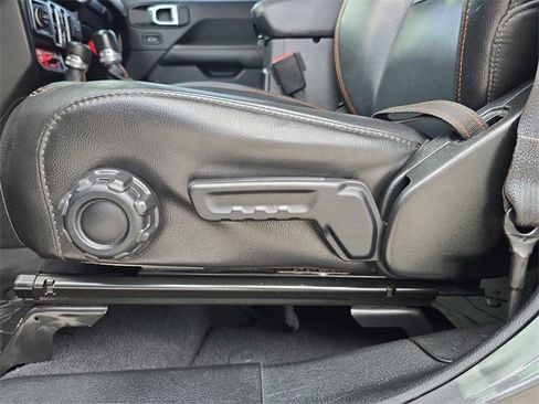 Certified 2021 Jeep Gladiator Mojave image 15