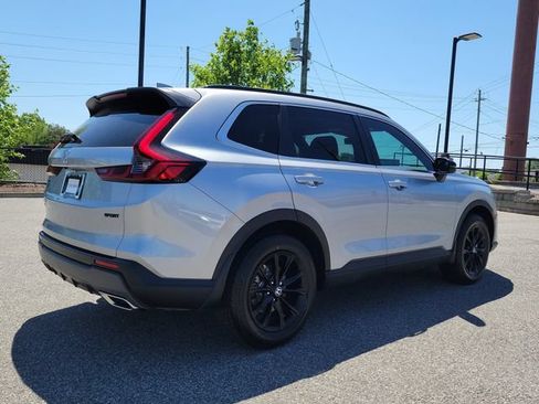 Certified 2025 Honda CR-V Sport image 4