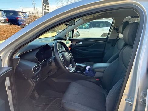 Used 2019 Hyundai Santa Fe SEL image 5