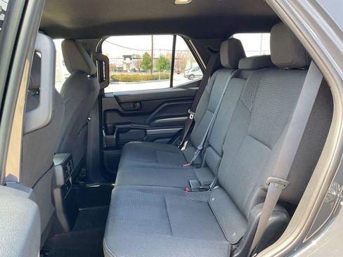 Used 2025 Toyota 4Runner SR5 image 19