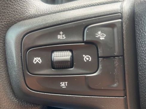 Used 2025 Chevrolet Silverado 3500 W/T image 17