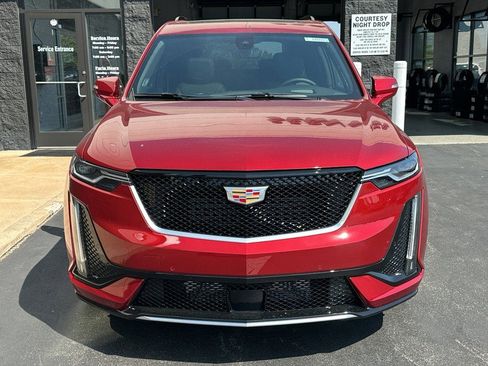 New 2025 Cadillac XT6 Sport w/ Technology Package image 6