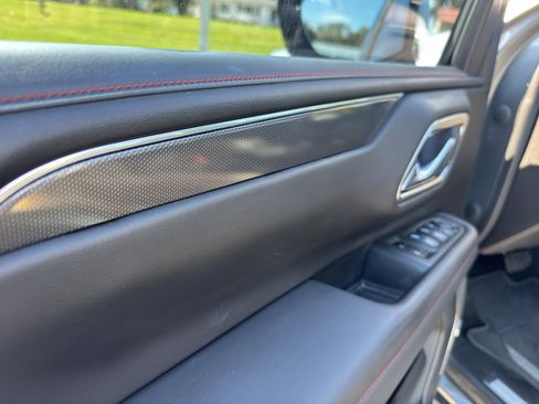 Used 2021 Chevrolet Tahoe RST w/ Luxury Package image 14