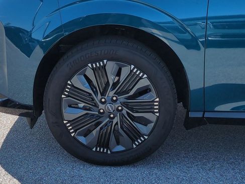 Certified 2026 Nissan Murano Platinum w/ Cargo Package AWD/4WD image 11