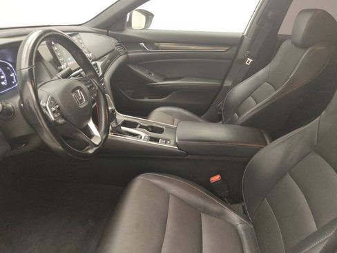 Used 2018 Honda Accord Sport image 17