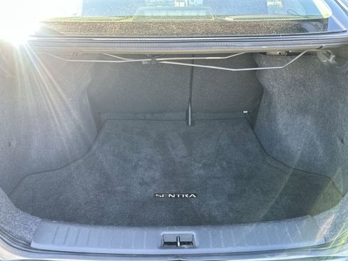 Used 2019 Nissan Sentra SV w/ Special Edition Package image 32