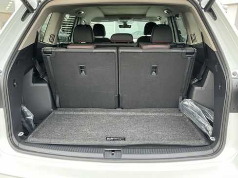 New 2026 Volkswagen Atlas Peak Edition image 15
