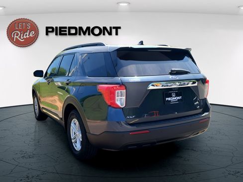 Used 2022 Ford Explorer XLT RWD image 8