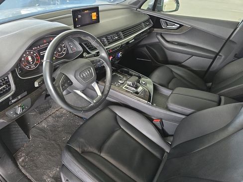 Used 2019 Audi Q7 3.0T Premium Plus w/ Premium Plus Package AWD/4WD image 4