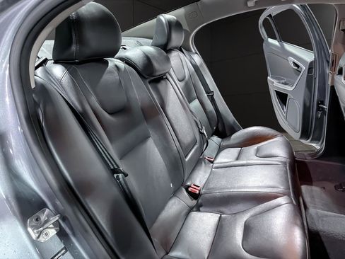 Used 2016 Volvo S60 T5 Premier w/ Climate Package image 16