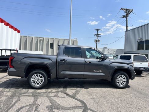 Used 2026 Toyota Tundra SR5 w/ SR5 Convenience Package AWD/4WD image 6