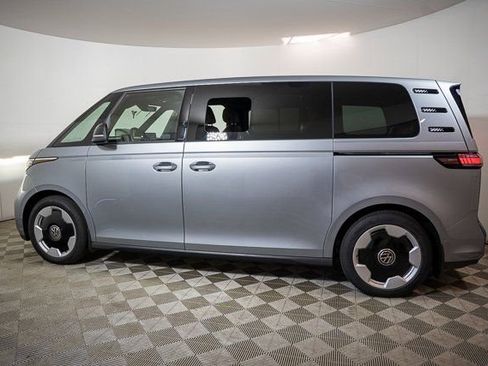 New 2025 Volkswagen ID. Buzz Pro S image 33
