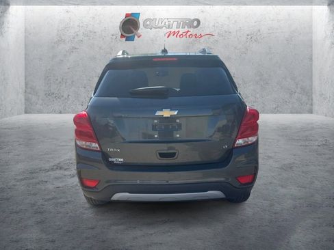 Used 2019 Chevrolet Trax LT w/ LT Convenience Package FWD image 4
