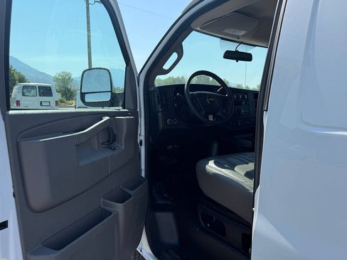 Used 2025 Chevrolet Express 2500 Extended w/ Driver Convenience Package RWD image 12