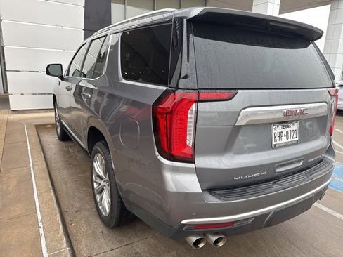 Used 2022 GMC Yukon Denali w/ Denali Ultimate Package image 3