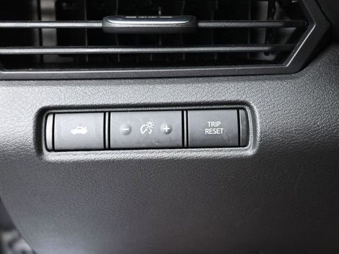 Used 2023 Nissan Altima 2.5 SR w/ SR Premium Package FWD image 19