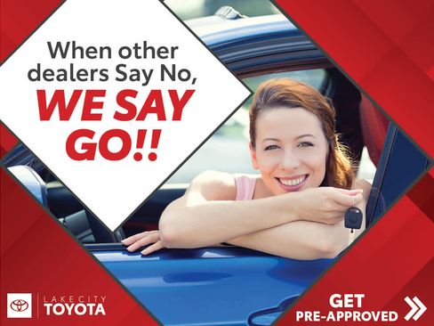 Used 2025 Toyota Corolla LE w/ LE Premium Package image 14