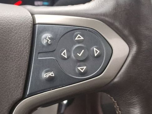 Used 2018 Chevrolet Silverado 1500 High Country image 24