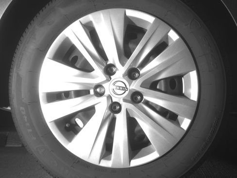 Used 2025 Nissan Sentra S image 12