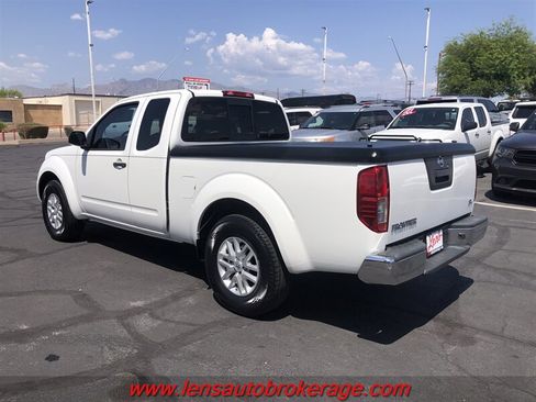 Used 2019 Nissan Frontier SV RWD image 6