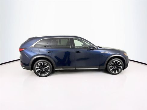 Used 2025 MAZDA CX-90 Plug-In Hybrid w/ Premium Plus AWD/4WD image 11
