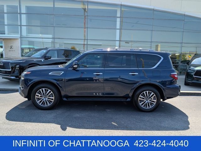 Used 2023 Nissan Armada SL w/ Captain's Chairs Package RWD image 2