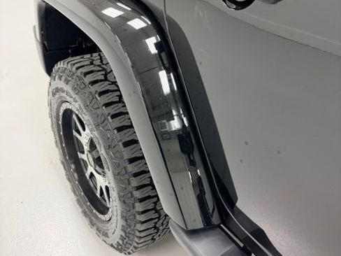 Used 2016 Jeep Wrangler Unlimited Sahara image 32