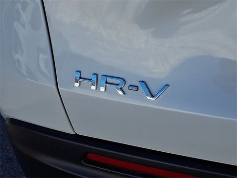 Certified 2023 Honda HR-V Sport image 30