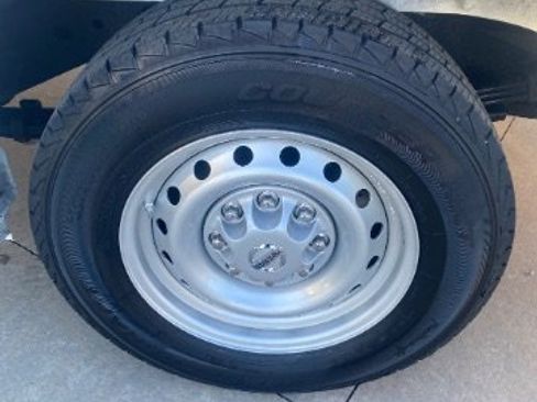 Used 2020 Nissan NV 2500 S image 30