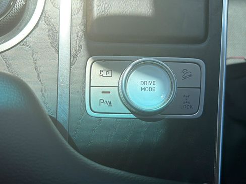 Used 2024 Genesis GV80 3.5T AWD/4WD image 17