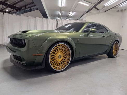 Used 2022 Dodge Challenger SRT Hellcat RWD image 5